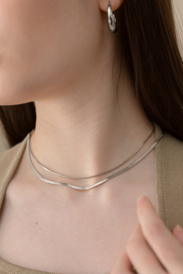 Mallorie Necklace in Silver