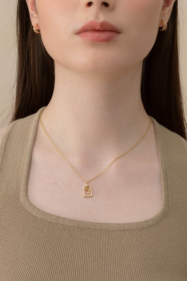 Magdalena Necklace in Gold 