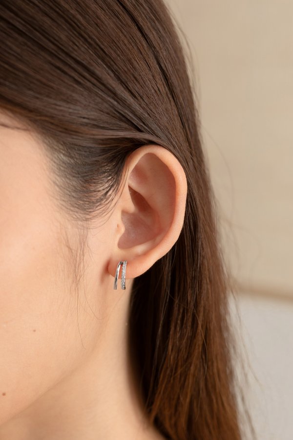 Maki Earrings in Silver