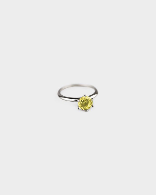 Solitaire Ring in Topaz (Size 15)