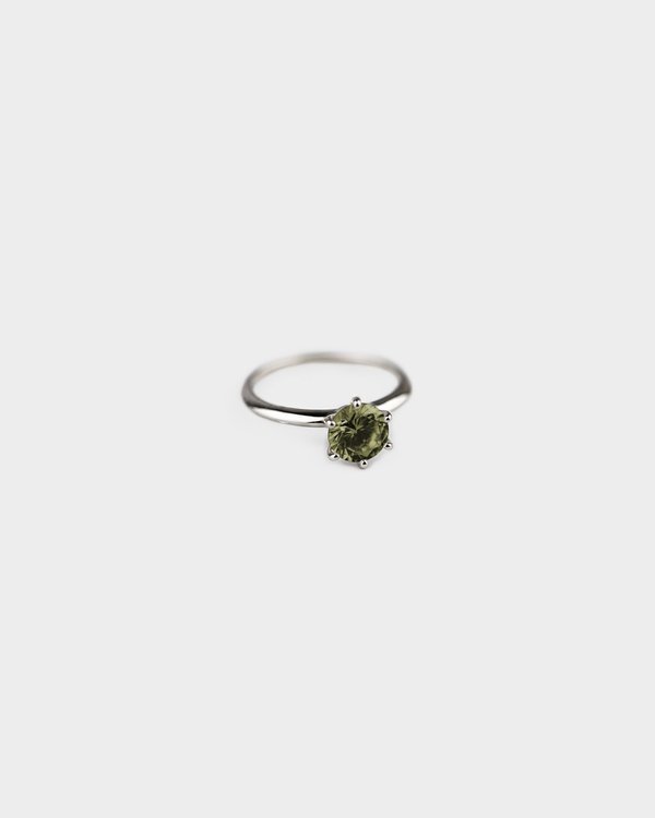 Solitaire Ring in Peridot (Size 15)