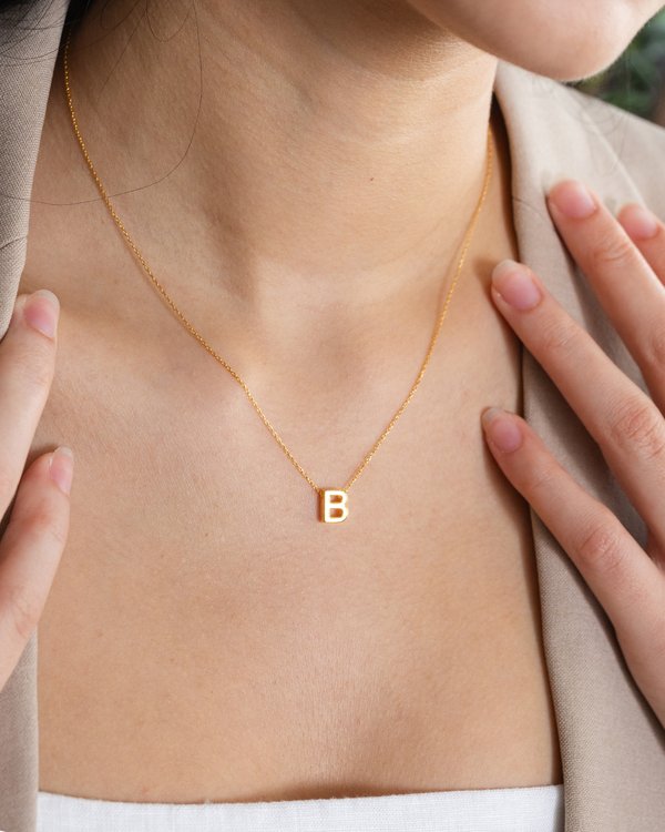 Initial ‘B’ Necklace in Gold 