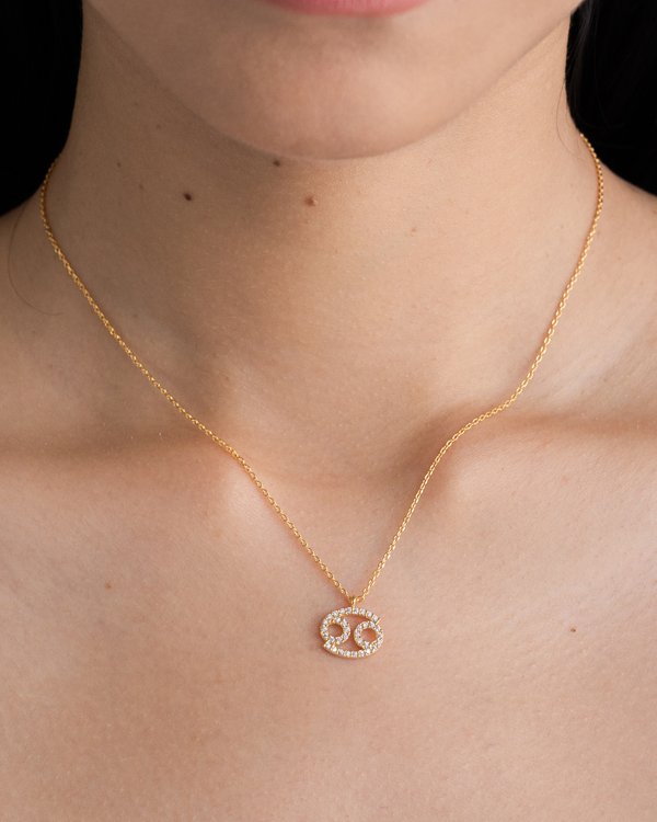 Cancer Horoscope Necklace in Gold