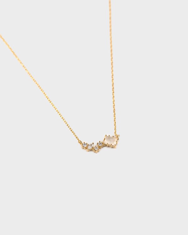 Infinity Necklace in Gold