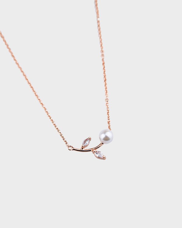 Rosie Necklace in Rose Gold