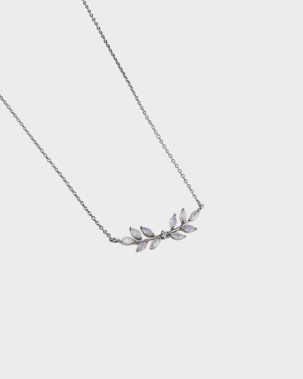 Everleigh Necklace in Silver