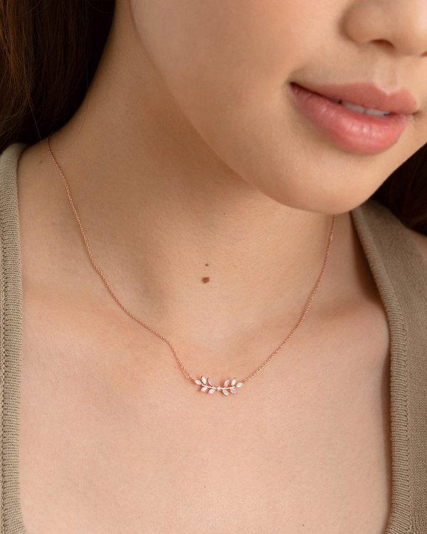 Everleigh Necklace in Rose Gold 