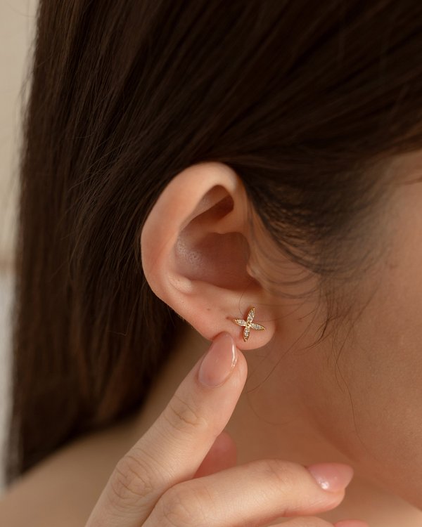 Lindsey Earrings in Gold