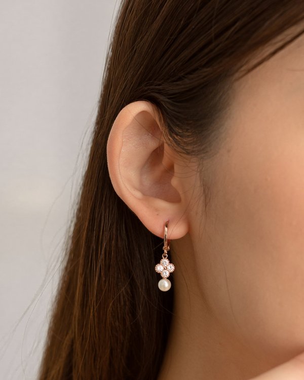 Vivi Earrings in Rose Gold