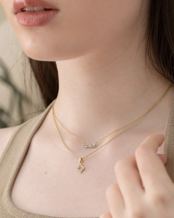 Julia Necklace in Gold 