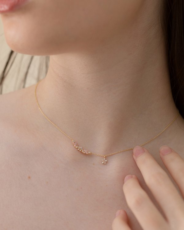 Paisleigh Necklace in Gold