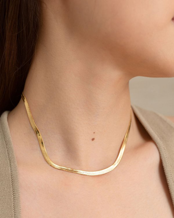 Mallory Necklace in Gold