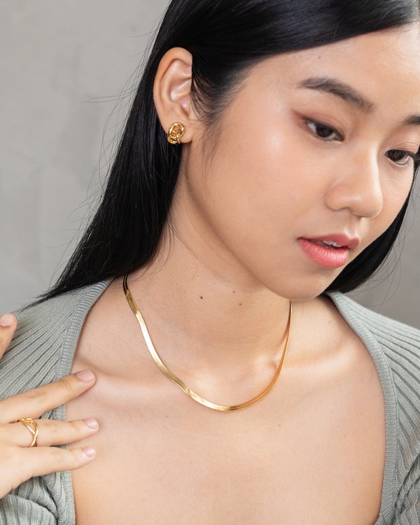 Gretchen Necklace in Gold