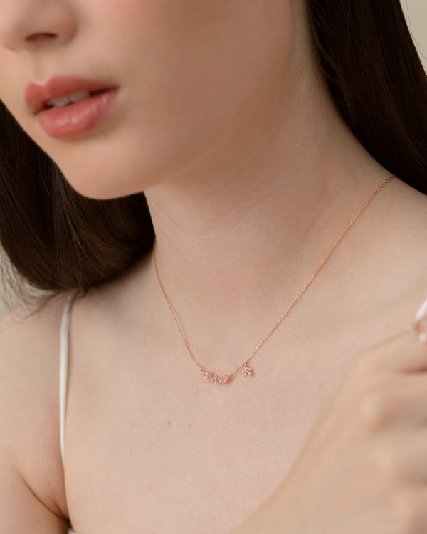 Paisleigh Necklace in Rose Gold