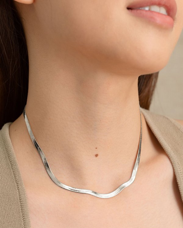 Mallory Necklace in Silver